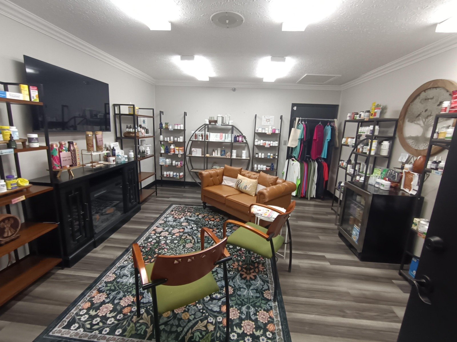 AND WELLNESS Supplement store